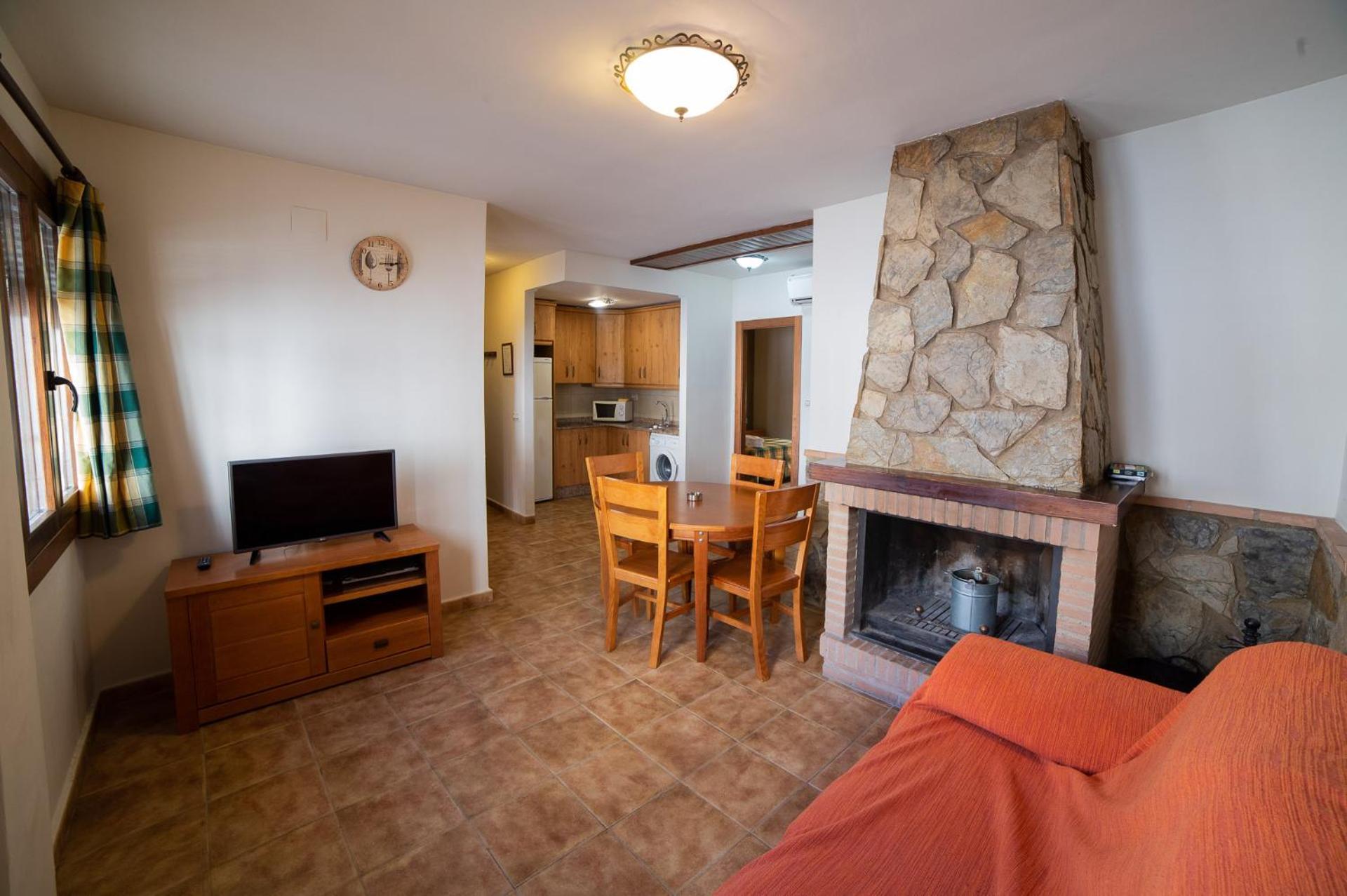 Apartamentos Berrocal Alcala del Jucar Bagian luar foto
