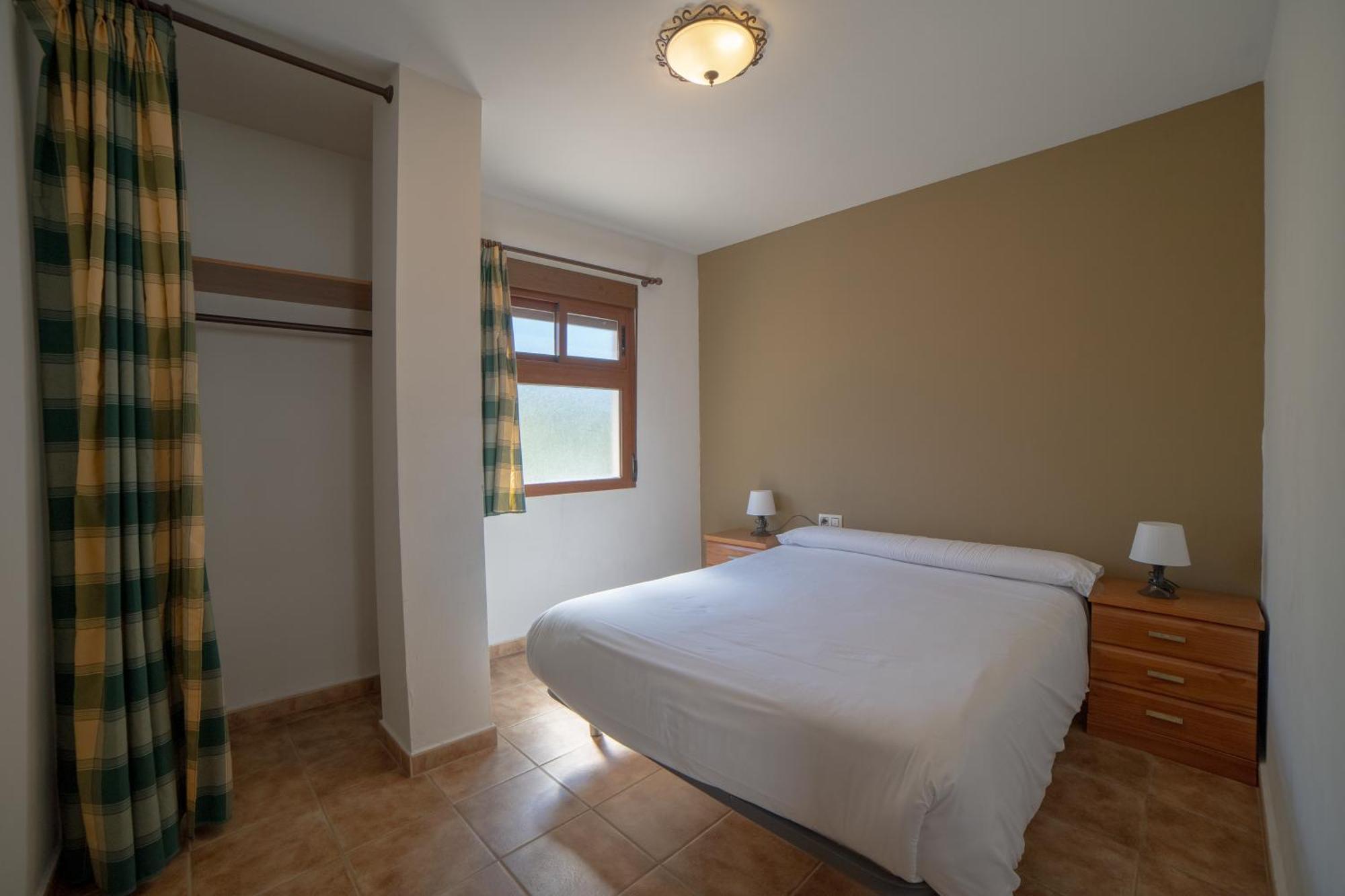 Apartamentos Berrocal Alcala del Jucar Bagian luar foto